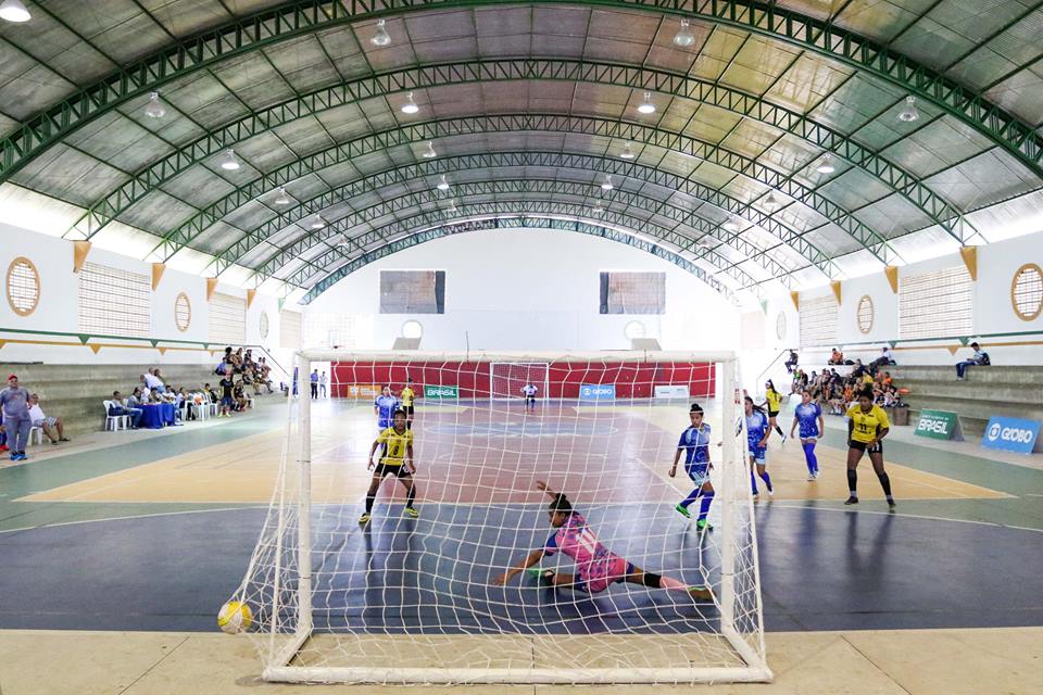 J E 15-17 Centro de ensino da PM- Futsal.jpg